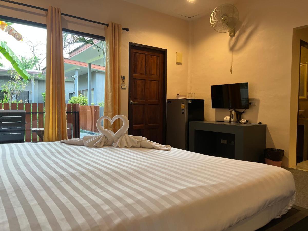 Vivi Hotel Resort Phuket Ngoại thất bức ảnh