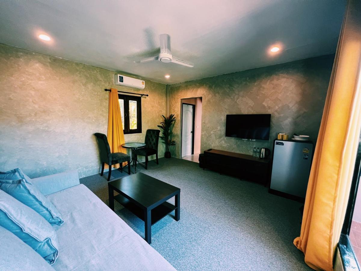 Vivi Hotel Resort Phuket Ngoại thất bức ảnh