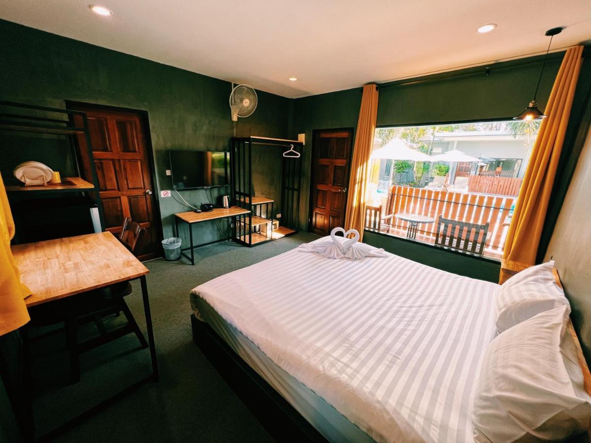 Vivi Hotel Resort Phuket Ngoại thất bức ảnh