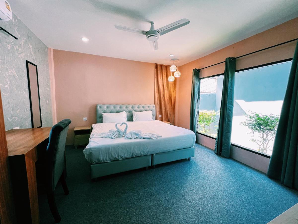 Vivi Hotel Resort Phuket Ngoại thất bức ảnh